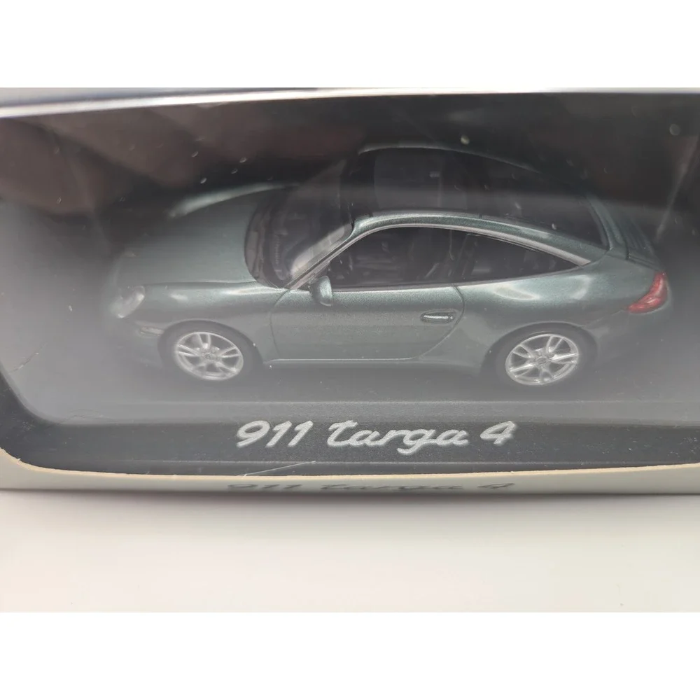 1/43 Porsche 911 Targa 4 Desigh Driver's Selectio Edition Green Metallic